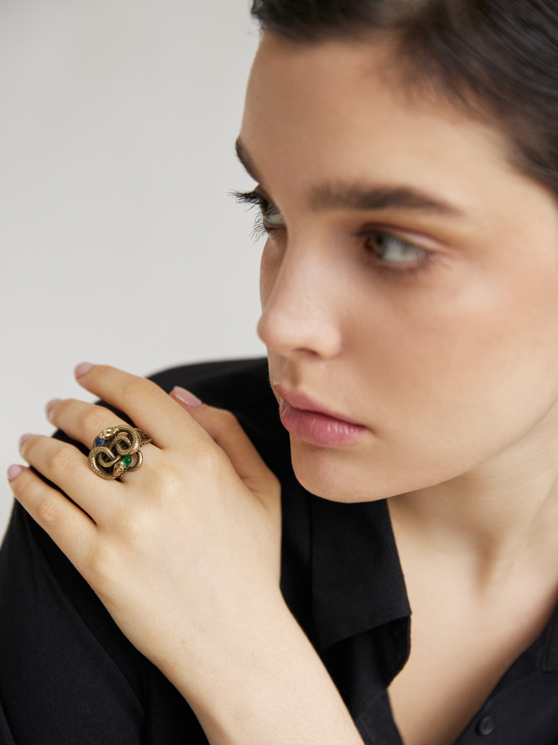 AN2403 Кольцо SERPENTI Fiore di Firenze